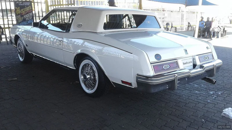 1981 Buick Riviera in Gauteng 4