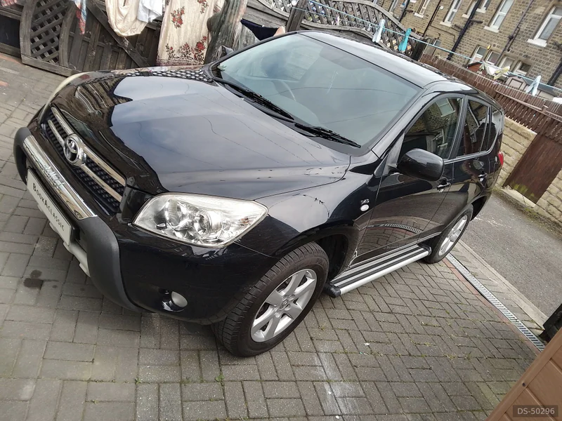 2008 Toyota Rav4 in Huddersfield 6