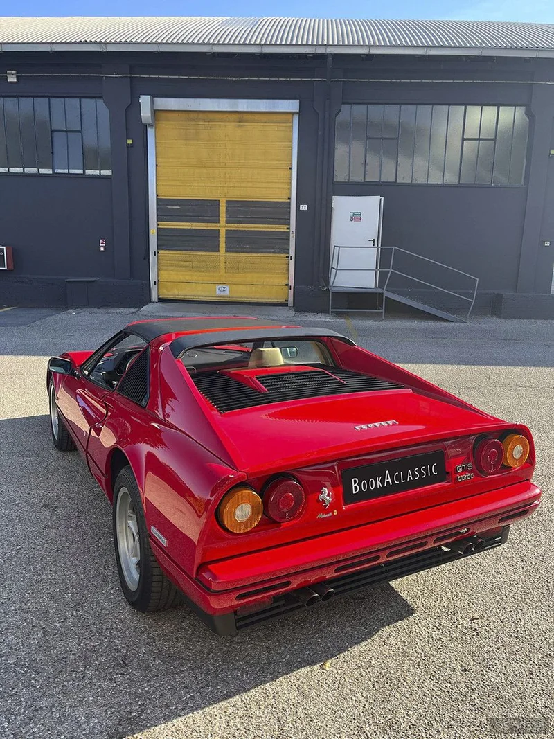 1987 Ferrari 208 Gts Turbo in Pesaro 2
