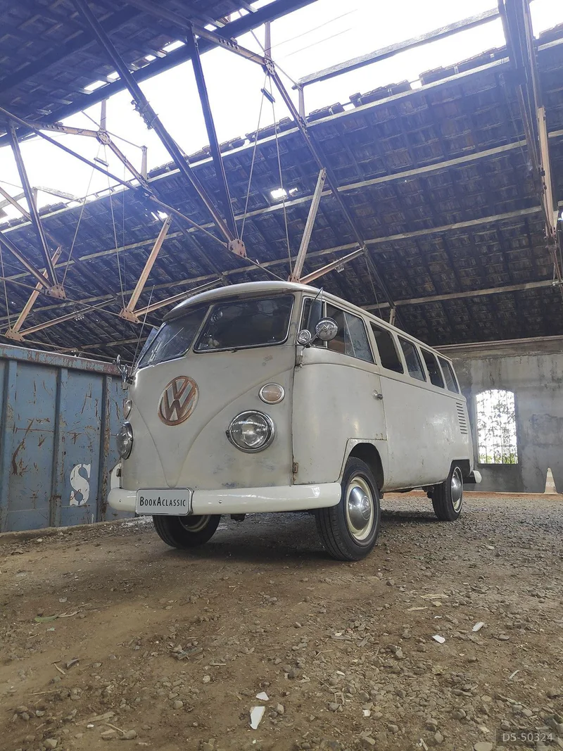 1971 Volkswagen Kombi Corujinha in Campinas 2