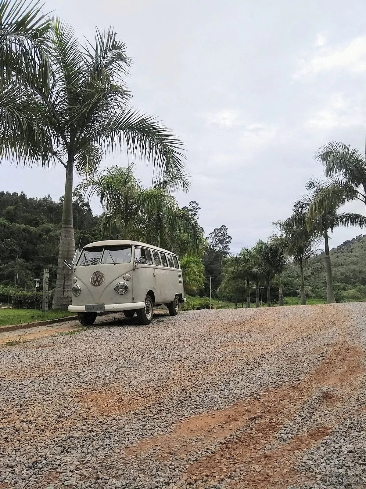 1971 Volkswagen Kombi Corujinha