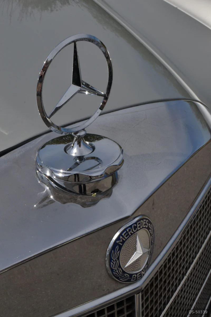 1964 Mercedes-Benz 220 Seb coupé in Châtel-st-denis 6