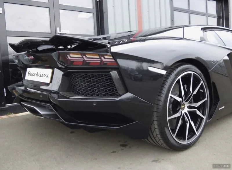2015 Lamborghini Aventador in Farnham 7