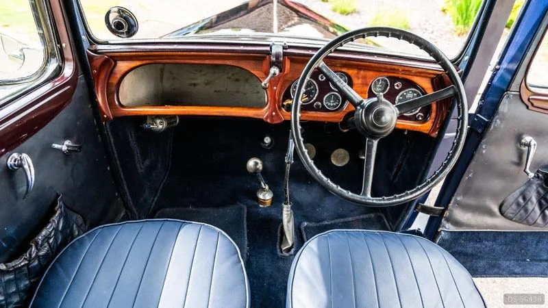 1936 Austin Ascot in London 3
