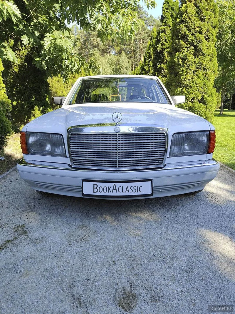 1989 Mercedes-Benz W 126 in Warszawa 2