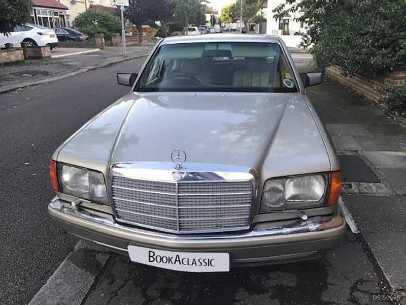 1988 Mercedes-Benz 300 Se in London 2