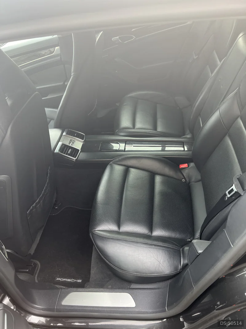 2010 Porsche Panamera 4s