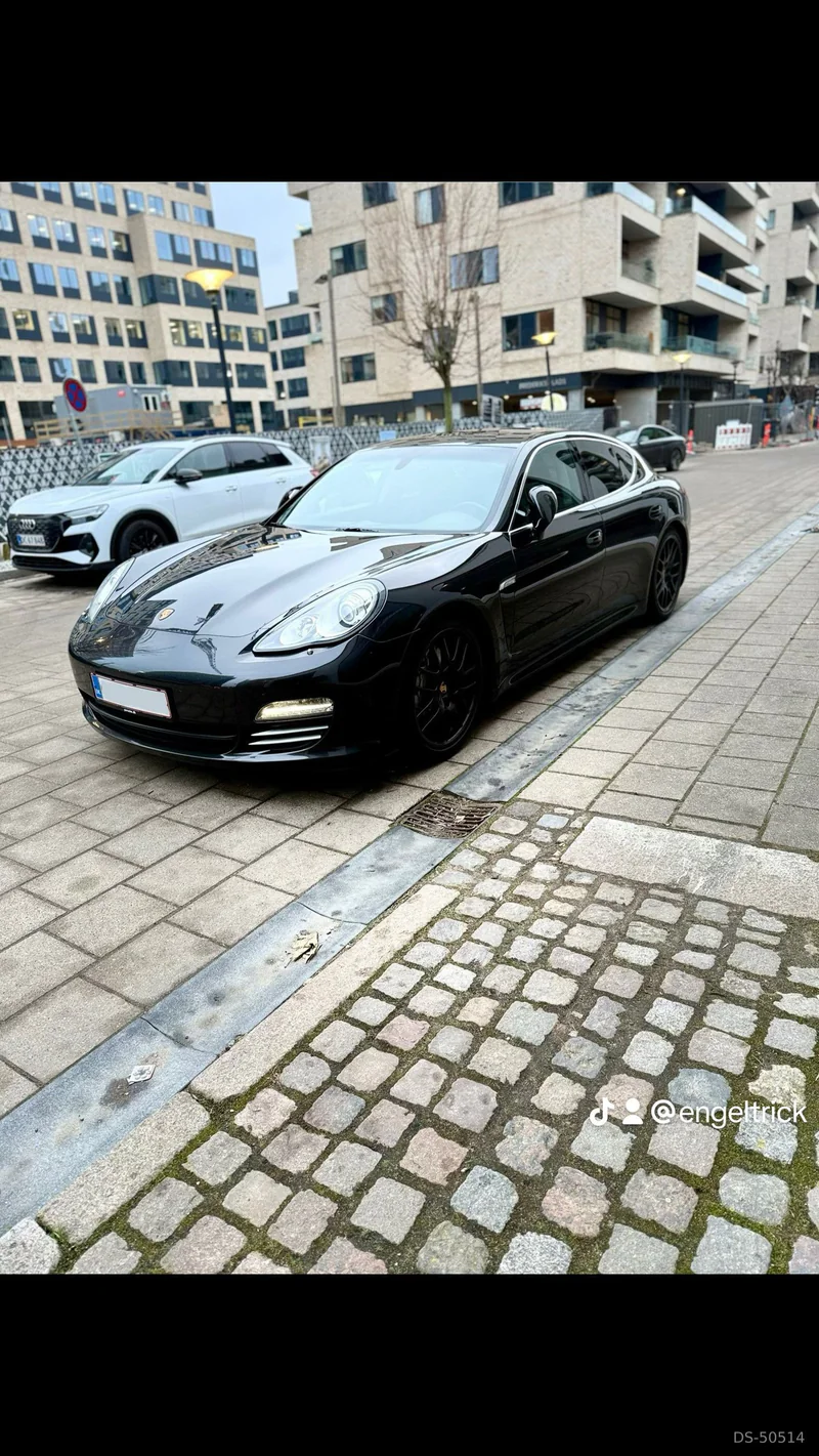2010 Porsche Panamera 4s