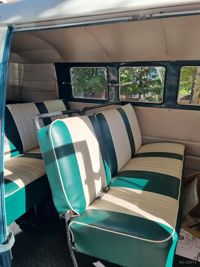 1957 Volkswagen T1 in Madrid 3