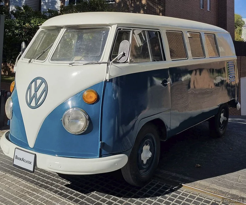 1957 Volkswagen T1 in Madrid