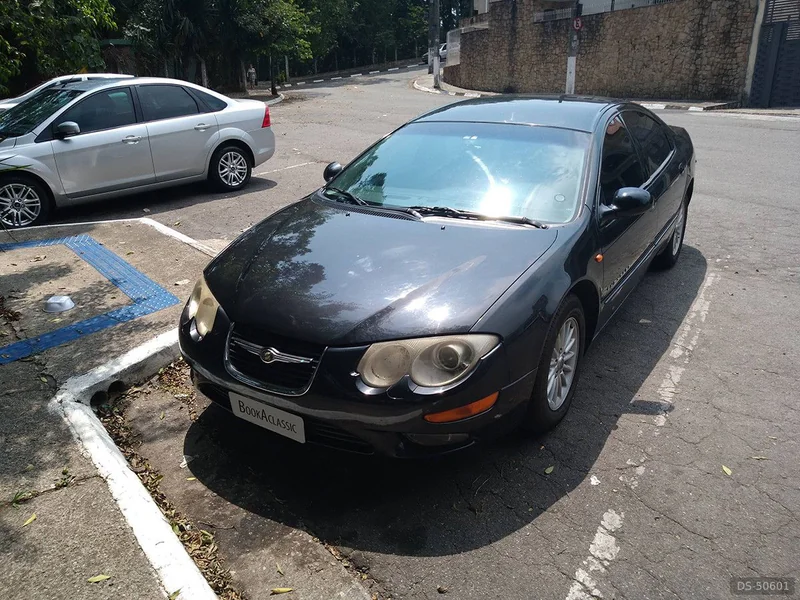 1998 Chrysler 300 M in São Paulo 2