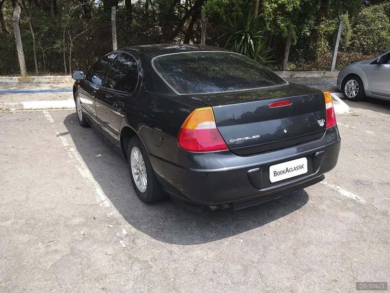 1998 Chrysler 300 M in São Paulo 3