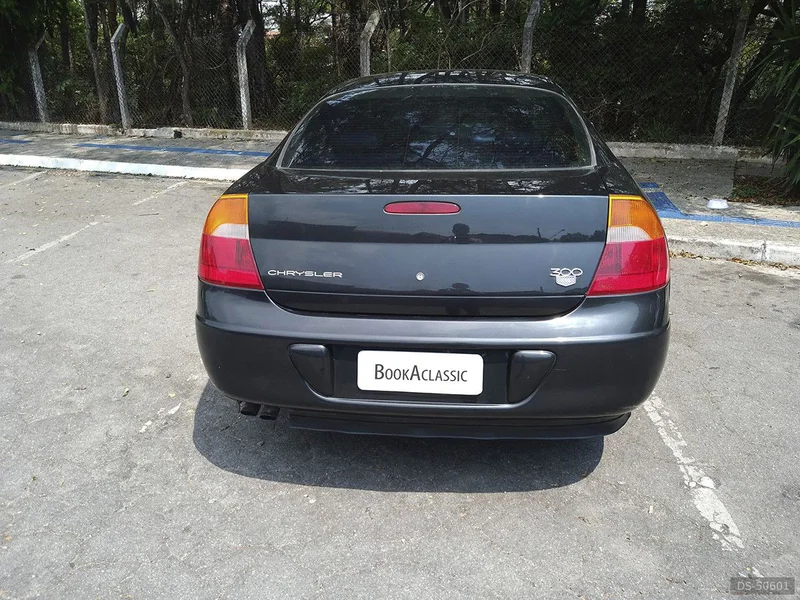 1998 Chrysler 300 M in São Paulo 5