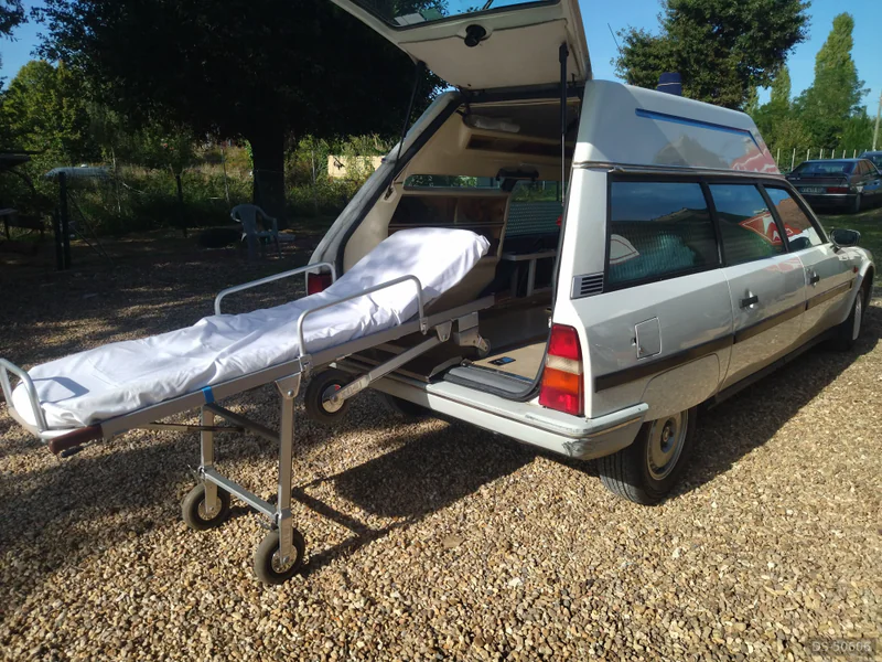 1991 Citroen Cx Ambulance in Châtillon-sur-cher 2