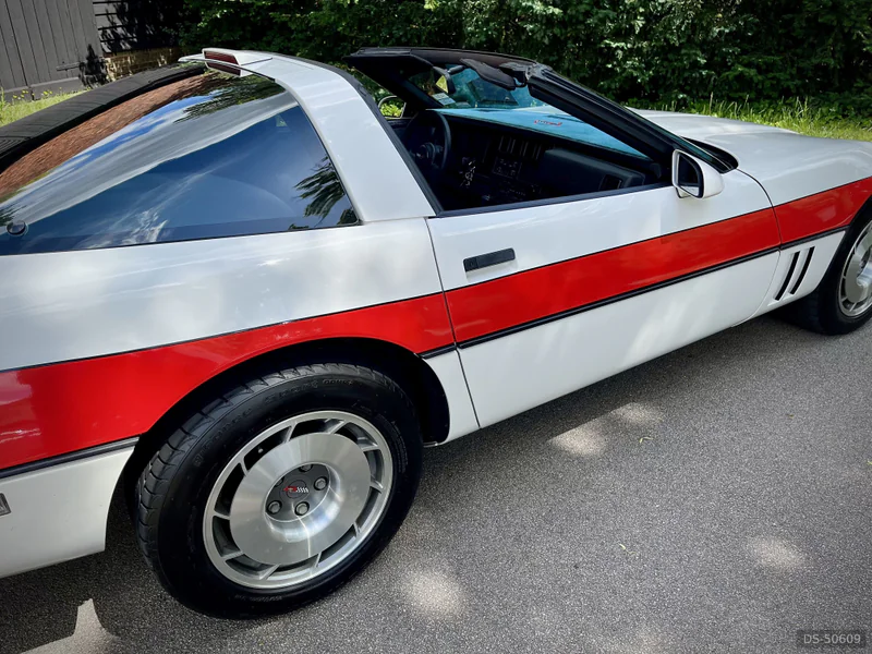 1987 Chevrolet Corvette in London 7