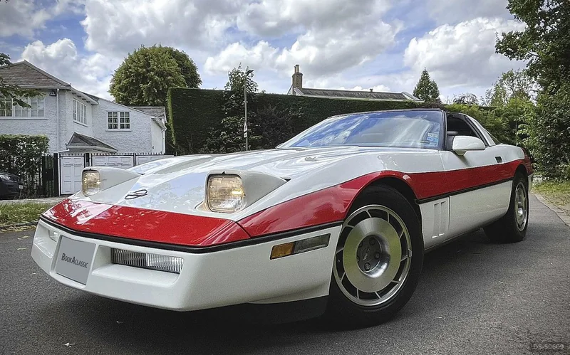 1987 Chevrolet Corvette in London 4
