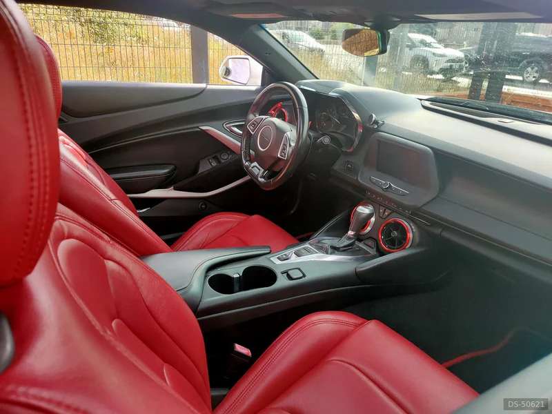 2018 Chevrolet Camaro in Roma 5