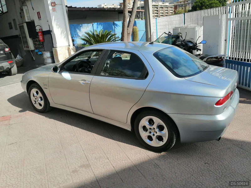 2004 Alfa Romeo 156 in Palermo 4
