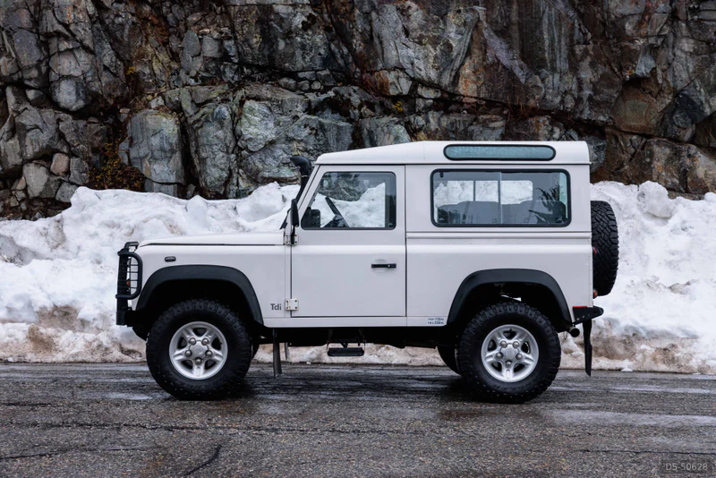 1998 Land Rover Defender in North Vancouver 3