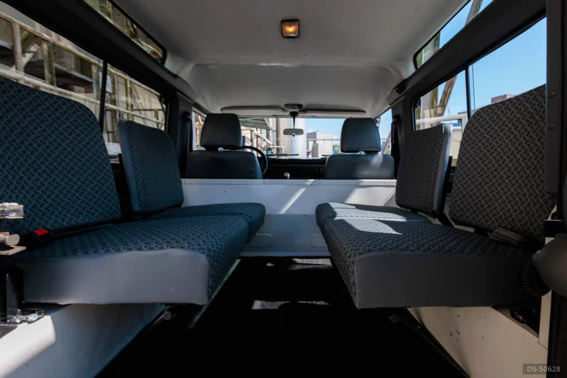 1998 Land Rover Defender in North Vancouver 4