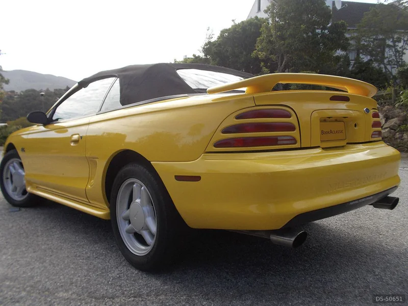 1995 Ford Mustang in Knysna 2