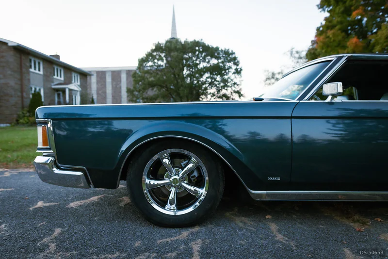 1970 Lincoln Continental Mark 3 in Iroquois 7