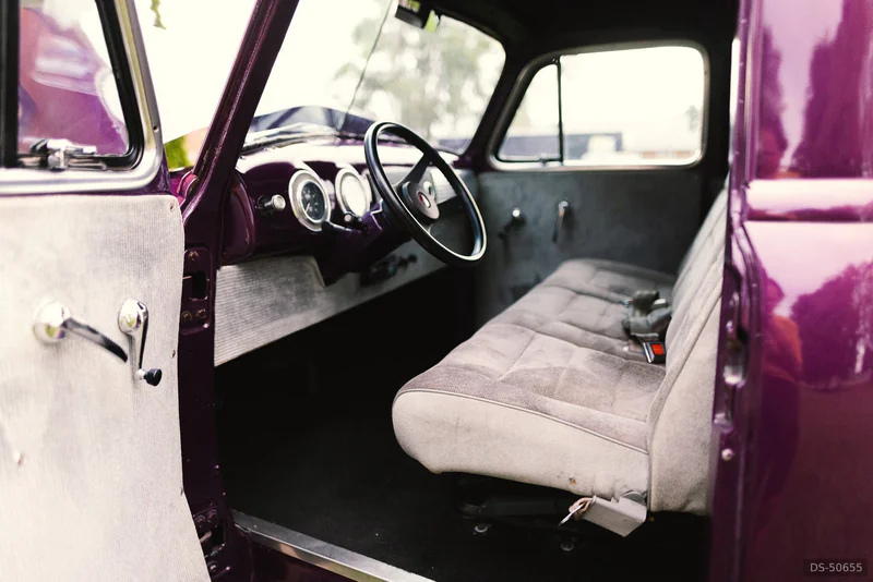 1951 Chevrolet 3100 in Iroquois 7