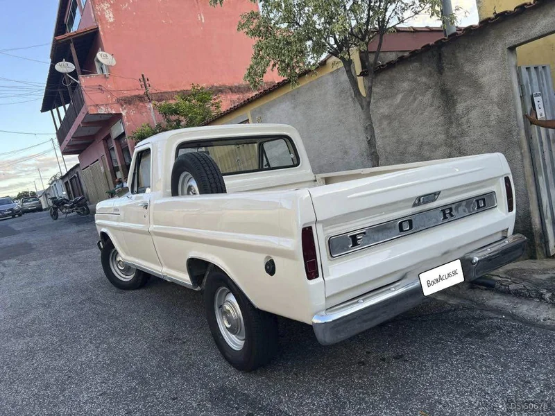 1981 Ford F1000 in Belo Horizonte 2