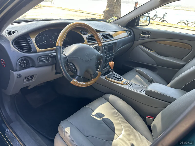 1999 Jaguar S Type V8 in Porto 6