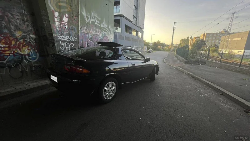 1998 Mazda Mx3 in Valongo 2