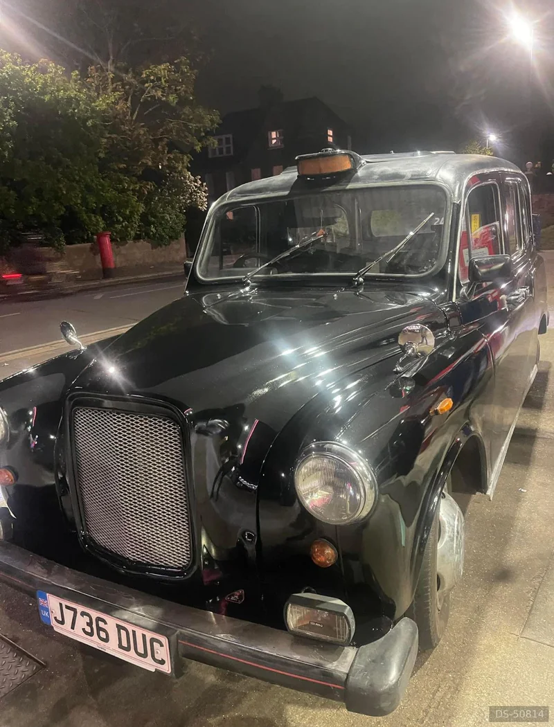 1992 London Taxi Carbodies Fairway Taxi in London 4