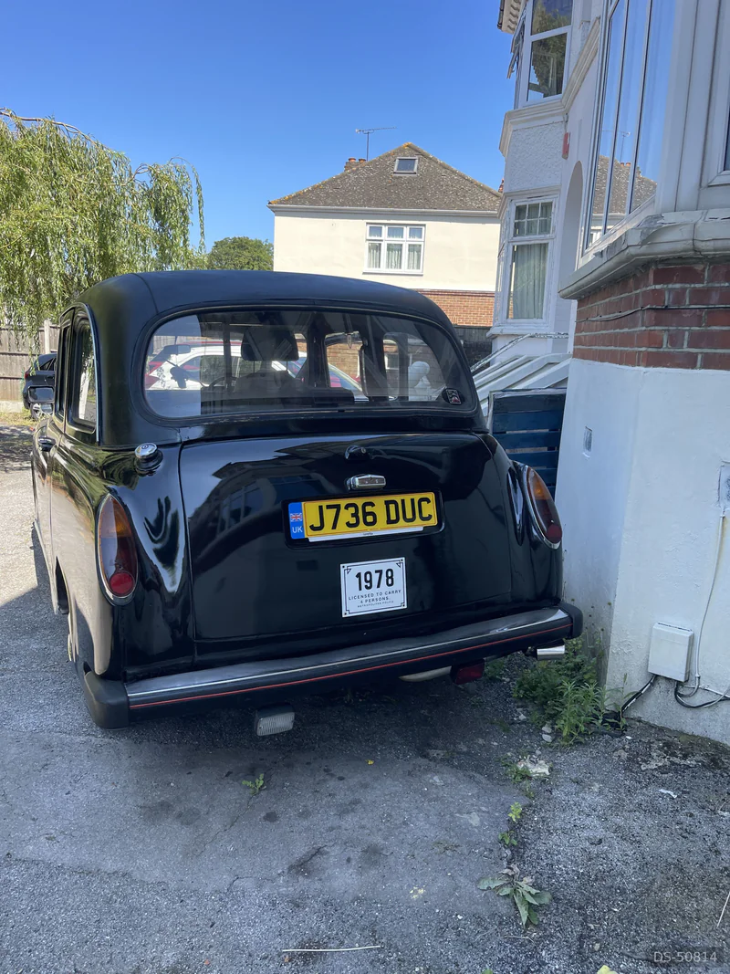 1992 London Taxi Carbodies Fairway Taxi in London 7