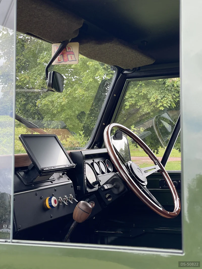 1986 Land Rover Defender 90 in Betchworth 3