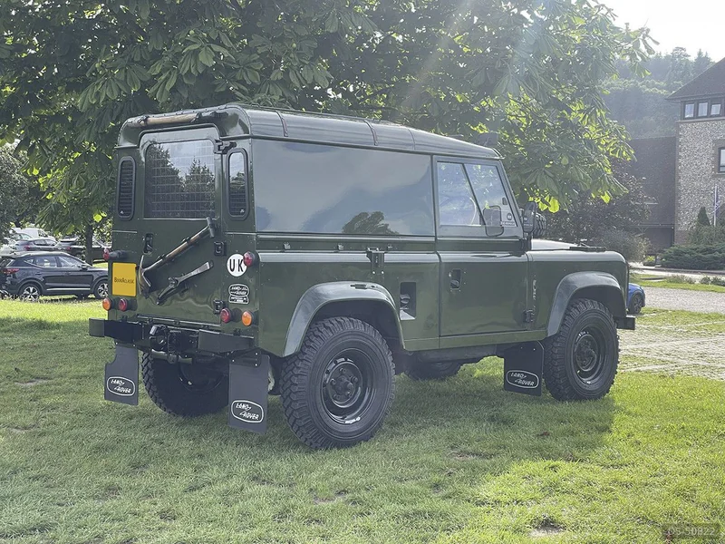 1986 Land Rover Defender 90 in Betchworth 4