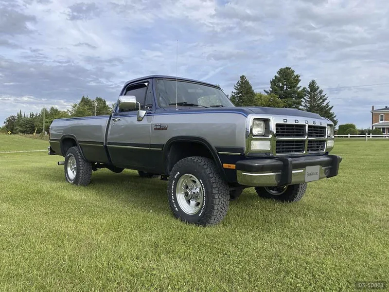 1991 Dodge Ram in Ottawa, Canada