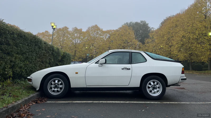 1984 Porsche 924 in Loughborough 2