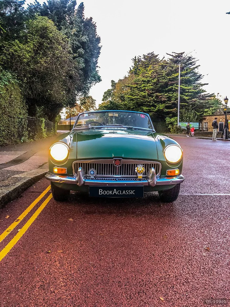 1964 MG Mgb in London 6