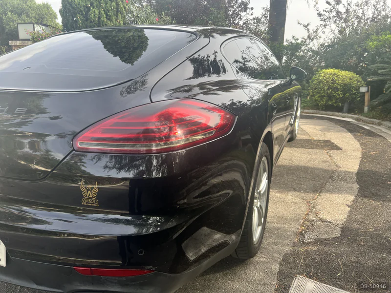 2015 Porsche Panamera 4s in Barcelona 7