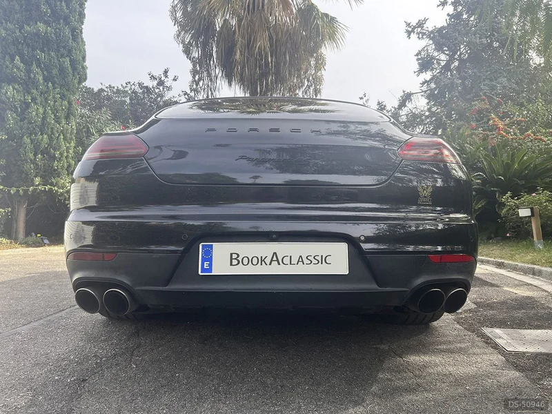 2015 Porsche Panamera 4s in Barcelona 6