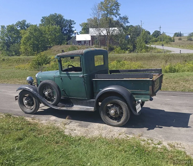 1931 Ford Model A Truck in Gatineau 5