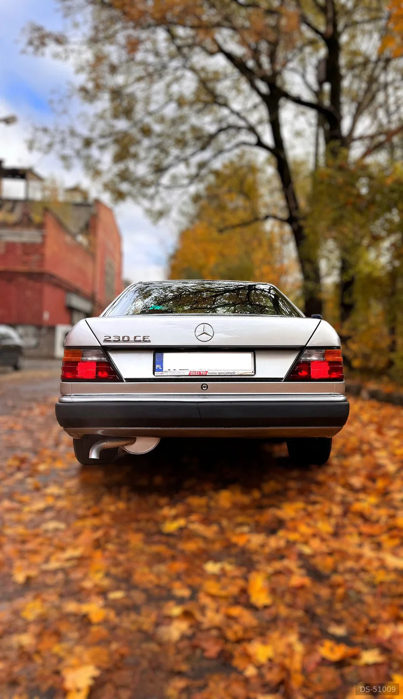 1991 Mercedes-Benz 230e W124 in Warszawa 10