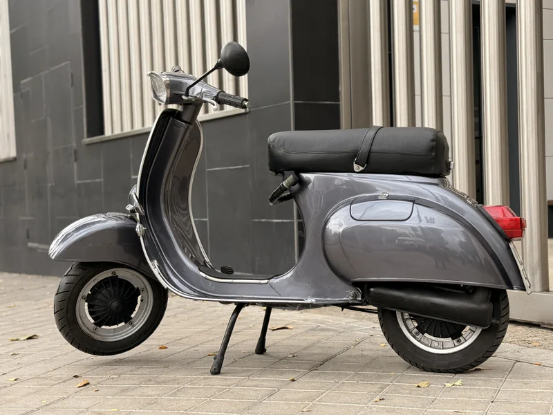 1983 Piaggio Vespa Primavera in Madrid 3