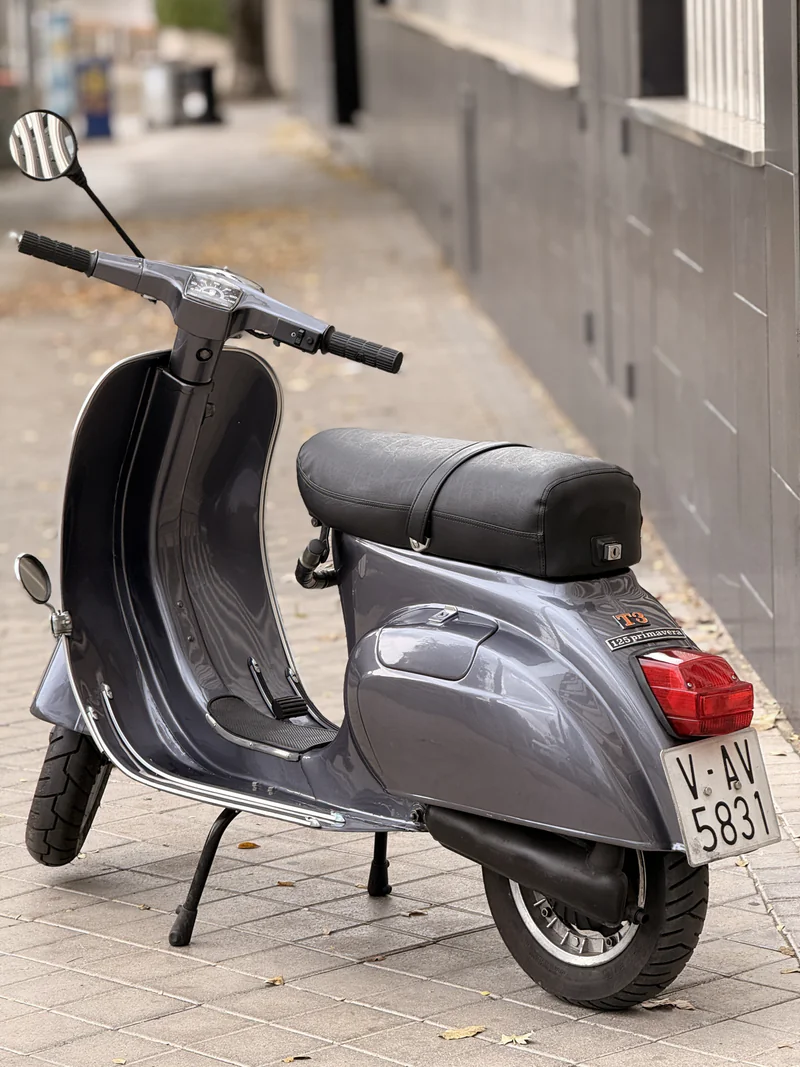 1983 Piaggio Vespa Primavera in Madrid 4
