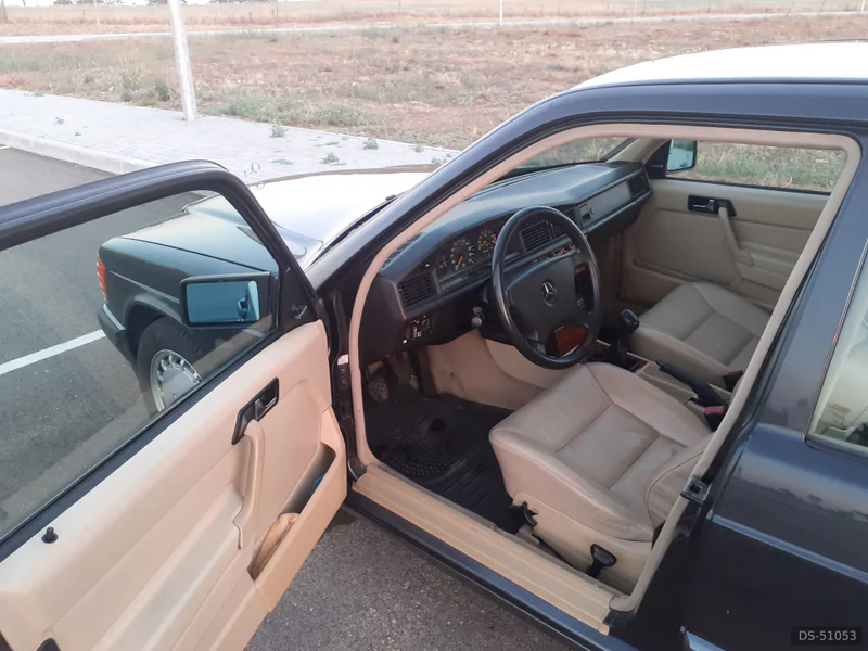 1992 Mercedes-Benz 190e in Castro Verde 4