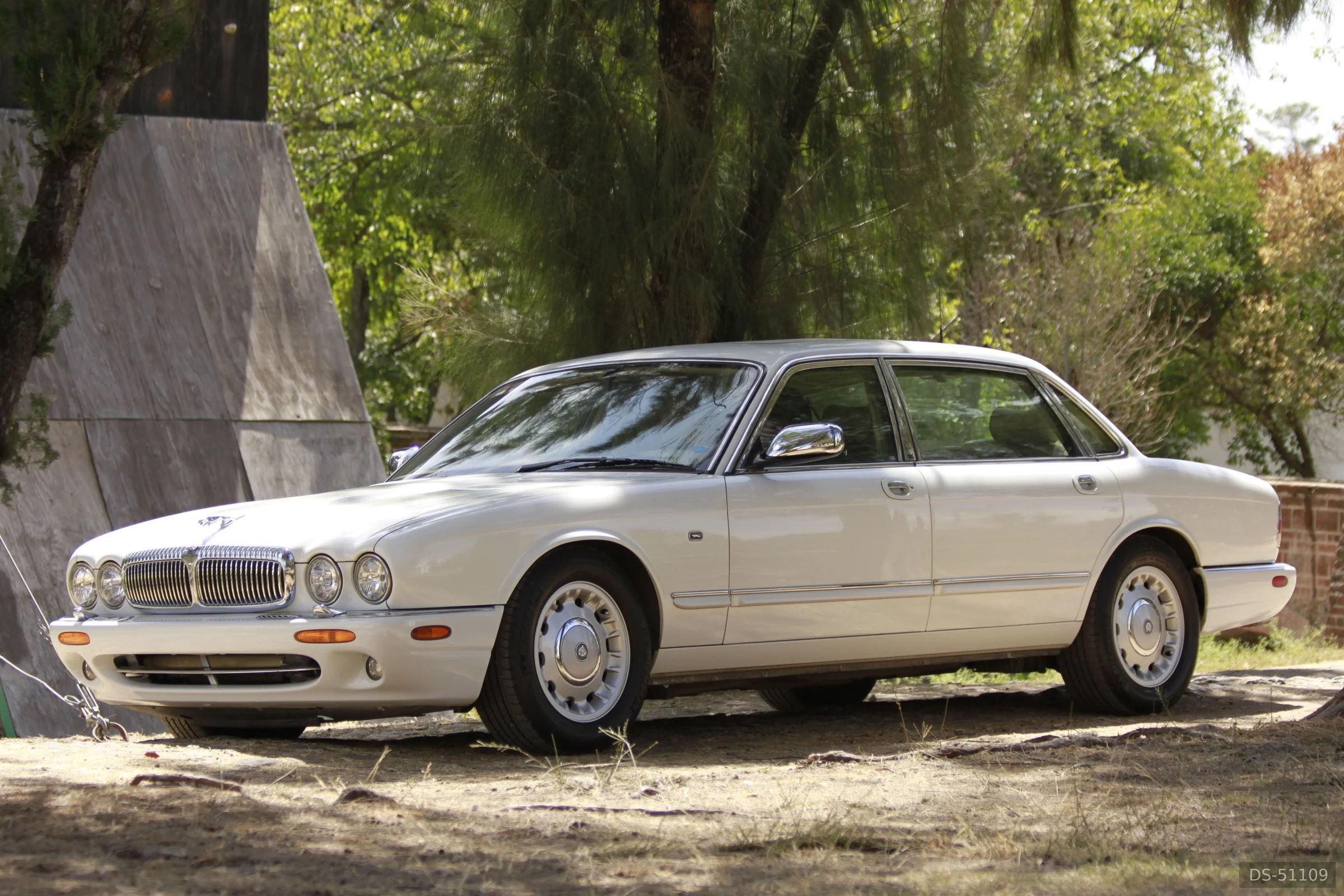 1998 Jaguar Vanden Plas