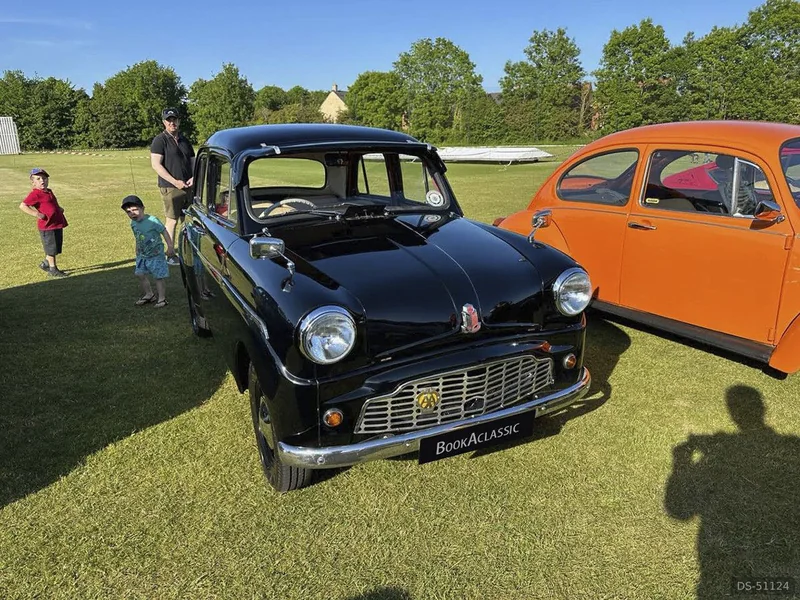 1957 Standard 8 Gold Star in Long Itchington 2
