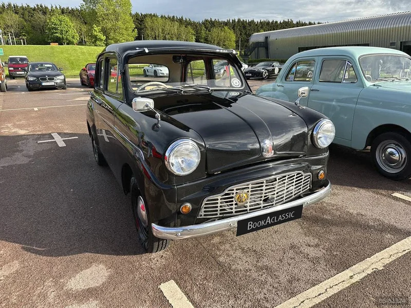 1957 Standard 8 Gold Star in Long Itchington 4