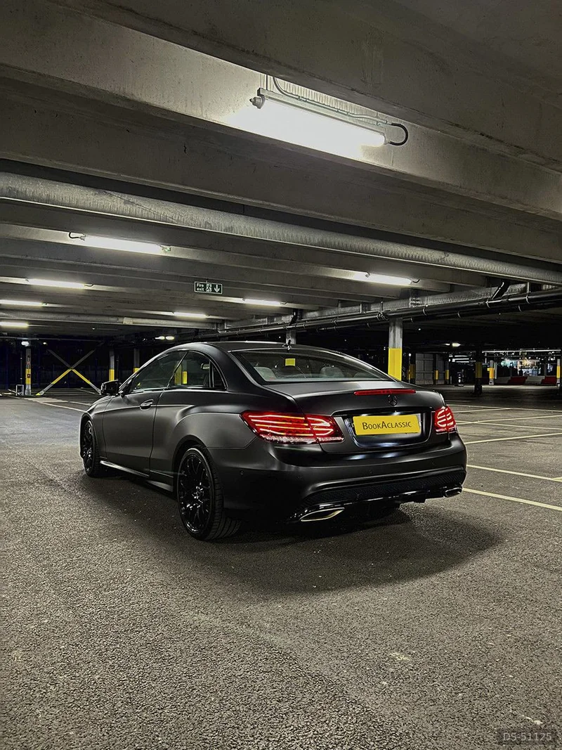 2015 Mercedes-Benz E220d in London 6