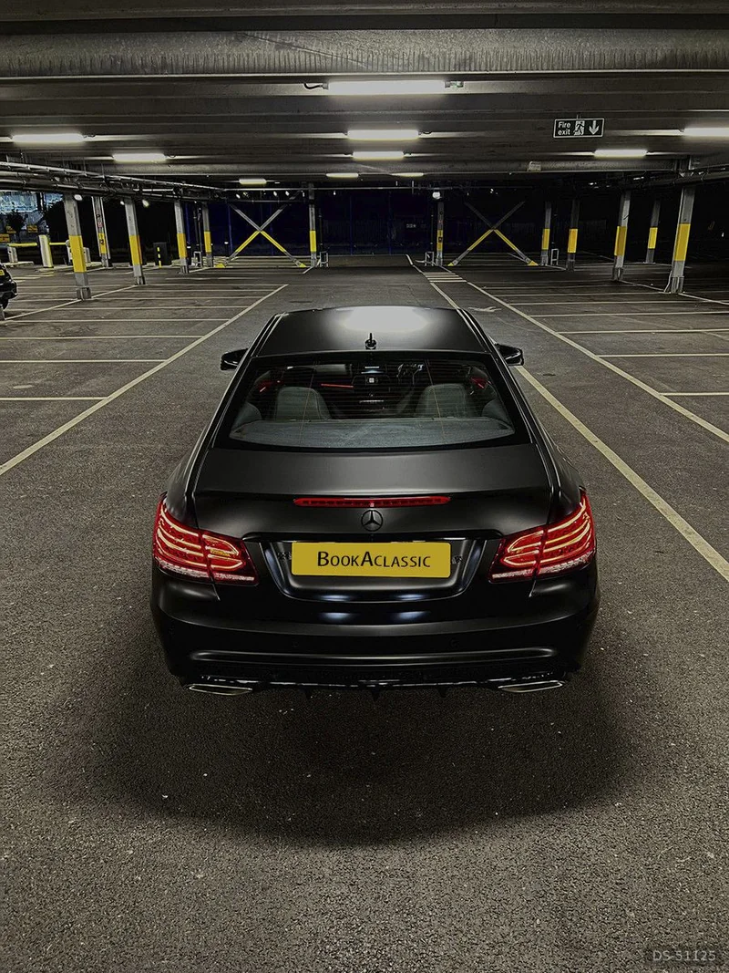 2015 Mercedes-Benz E220d in London 7