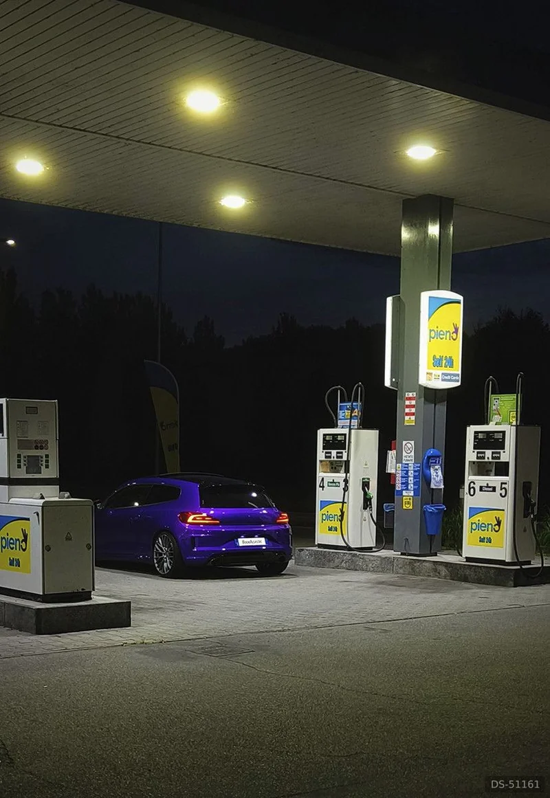 2012 Volkswagen Scirocco in To 6
